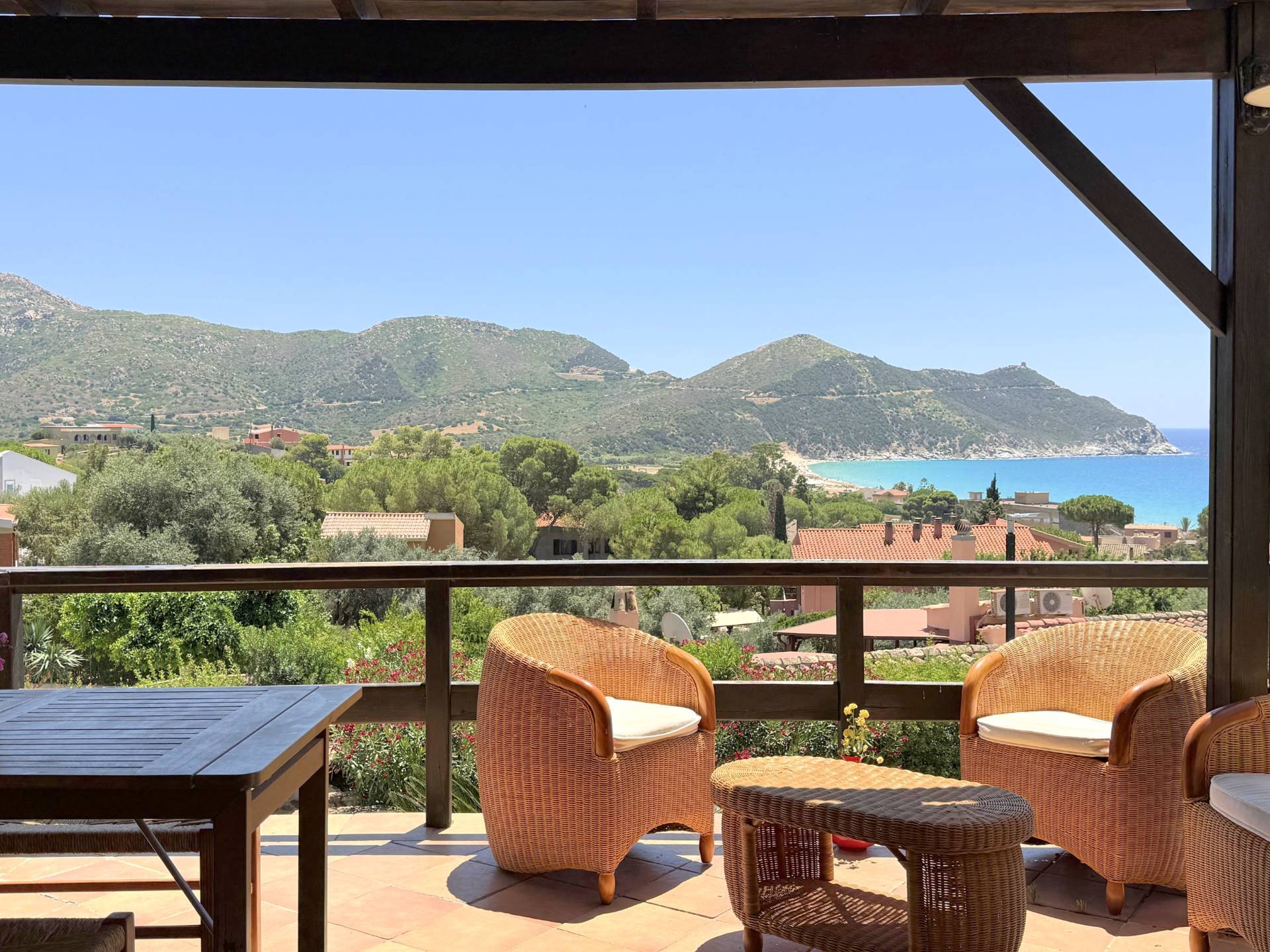 Villa panoramica a 250m dal mare