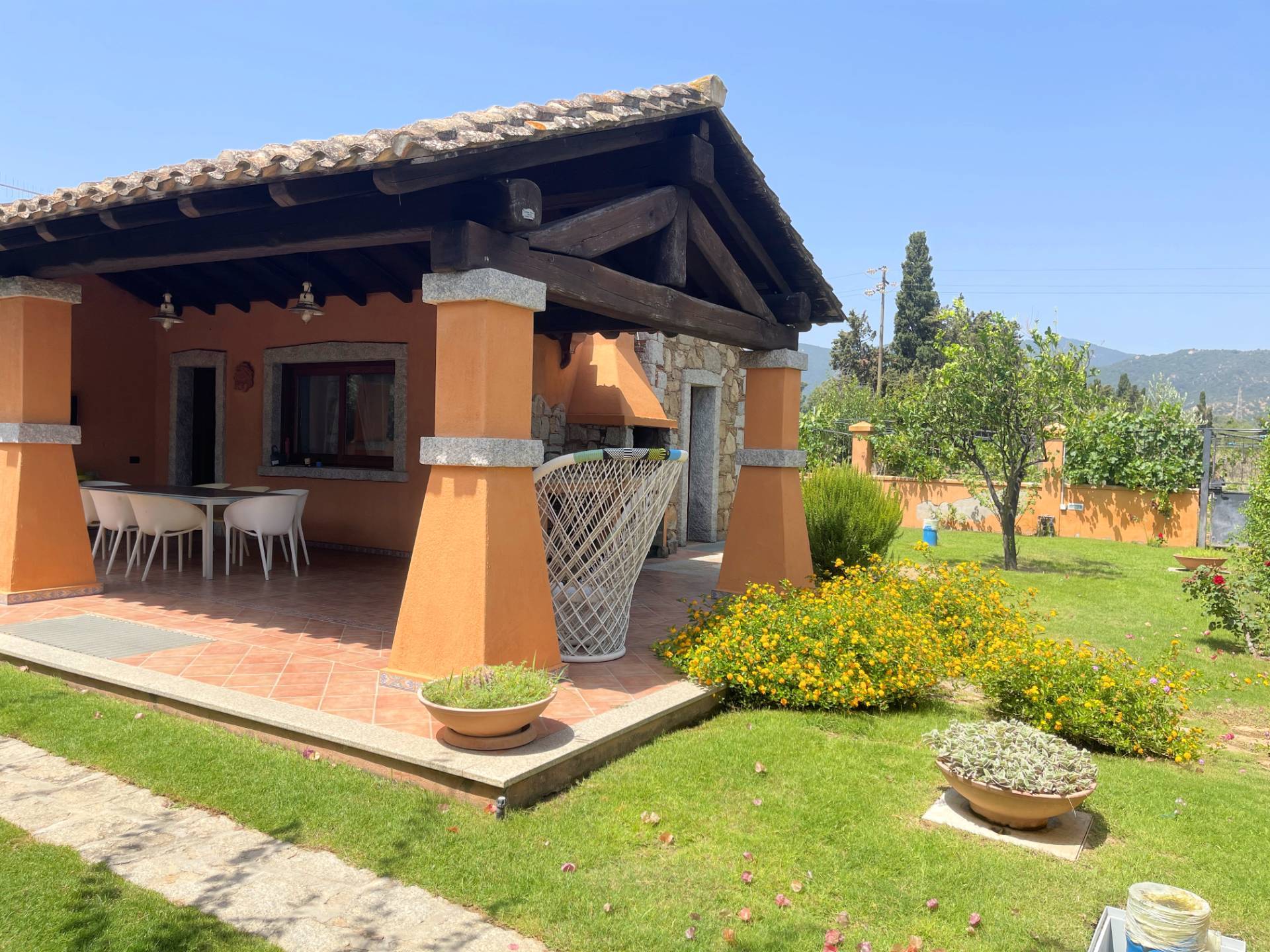 Villa indipendente a pochi passi dalla spiaggia