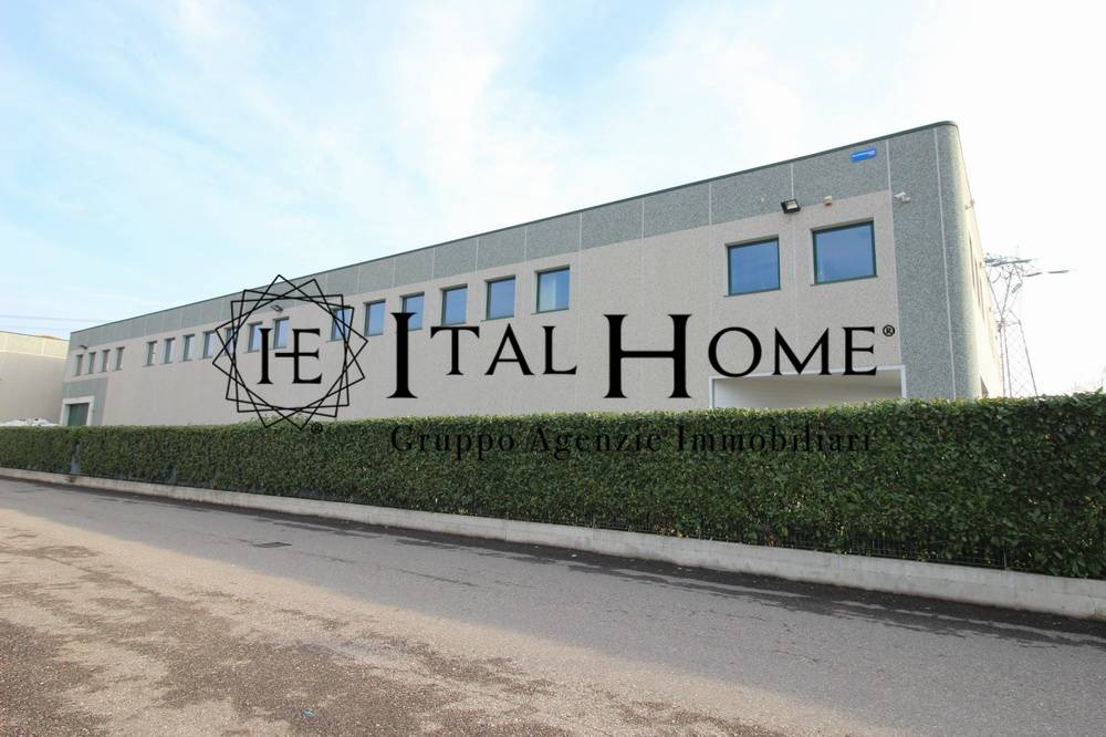 Capannone a Giussano