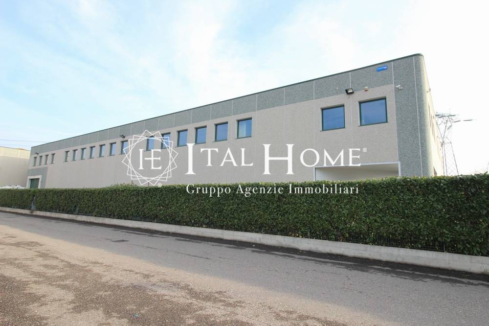 Capannone a Giussano