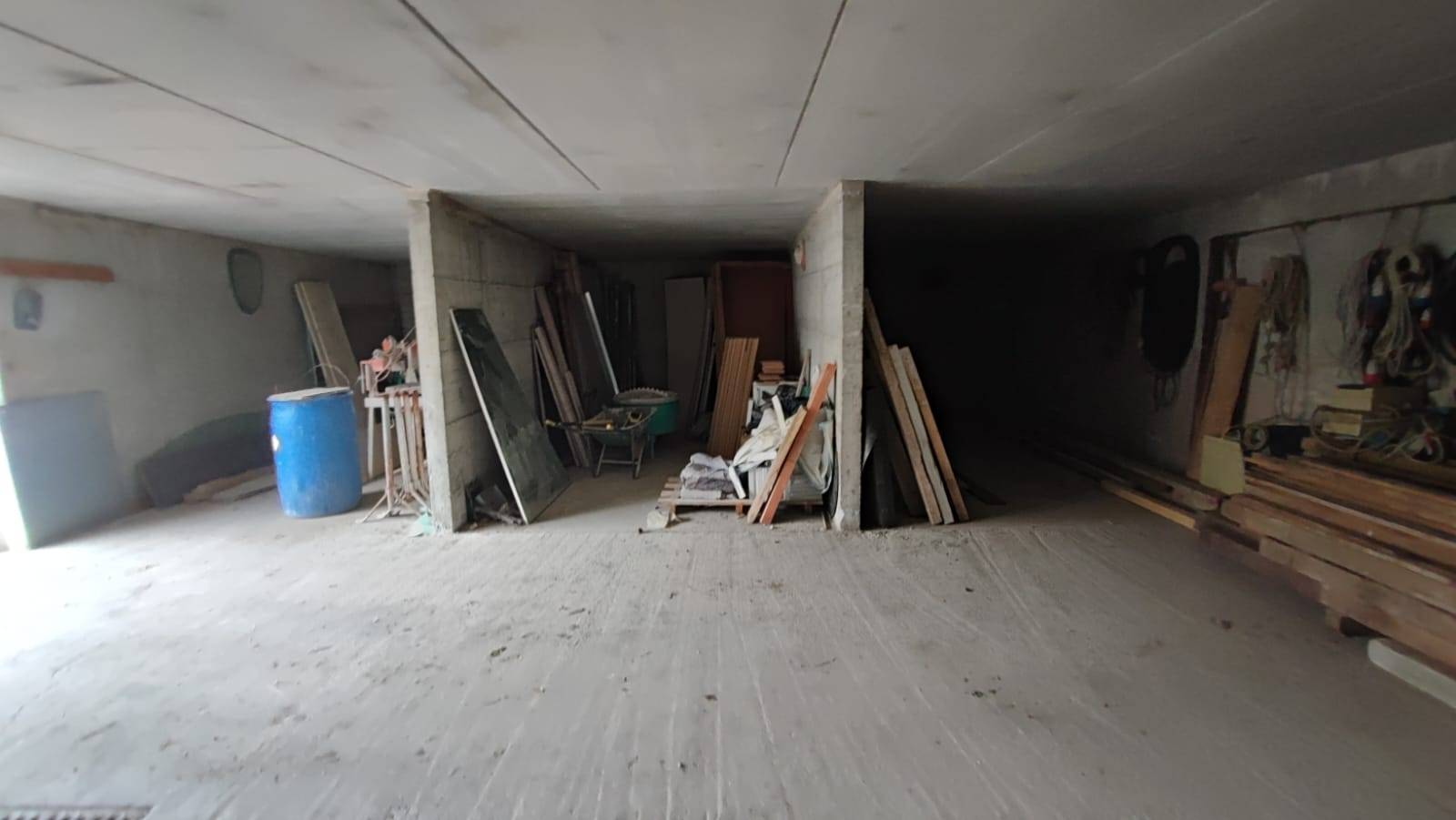 Magazzino a Olginate