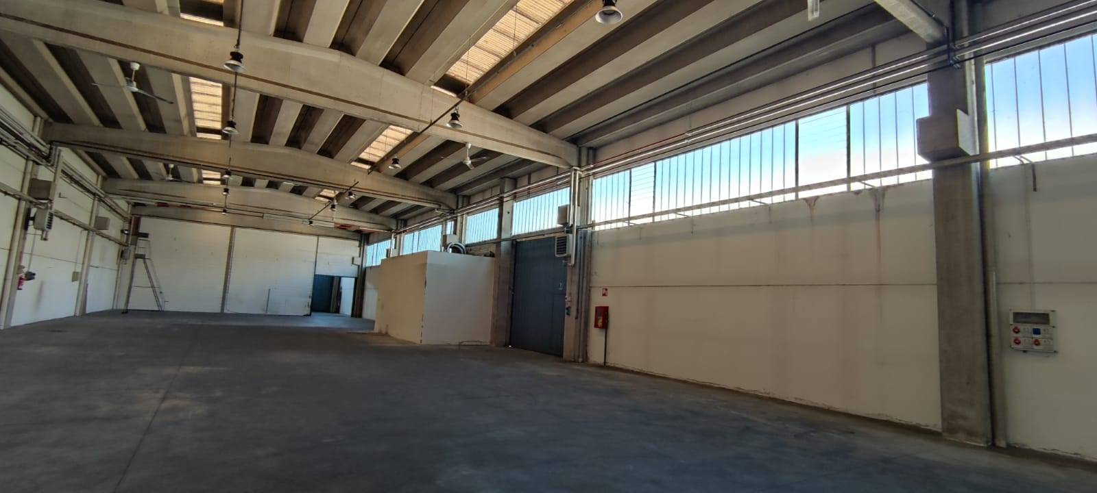 Capannone a Verderio