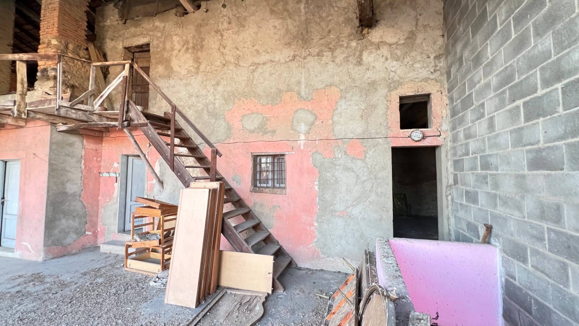 # **NON È SOLO UN EDIFICIO DA RIQUALIFICARE. È UN'OPERAZIONE IMMOBILIARE CON AMPIE POSSIBILITÀ DI SVILUPPO.**
