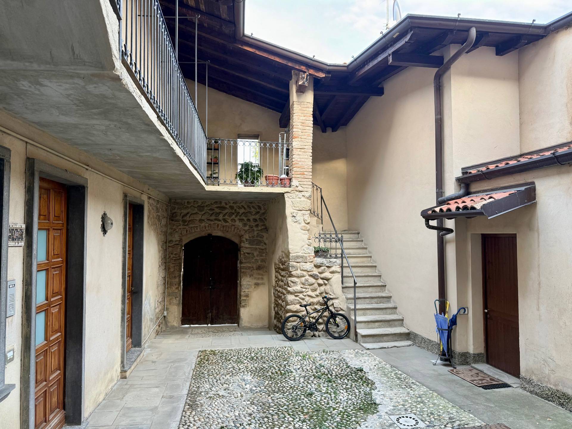 Appartamento In Vendita a Almenno San Salvatore