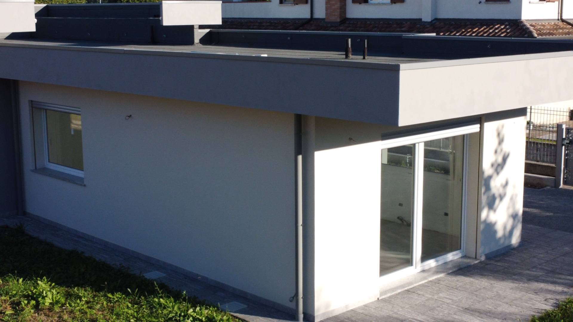 **UNA VILLA NUOVA, INDIPENDENTE E IN CLASSE A4. PROGETTATA INTORNO AL TUO MODO DI VIVERE.
