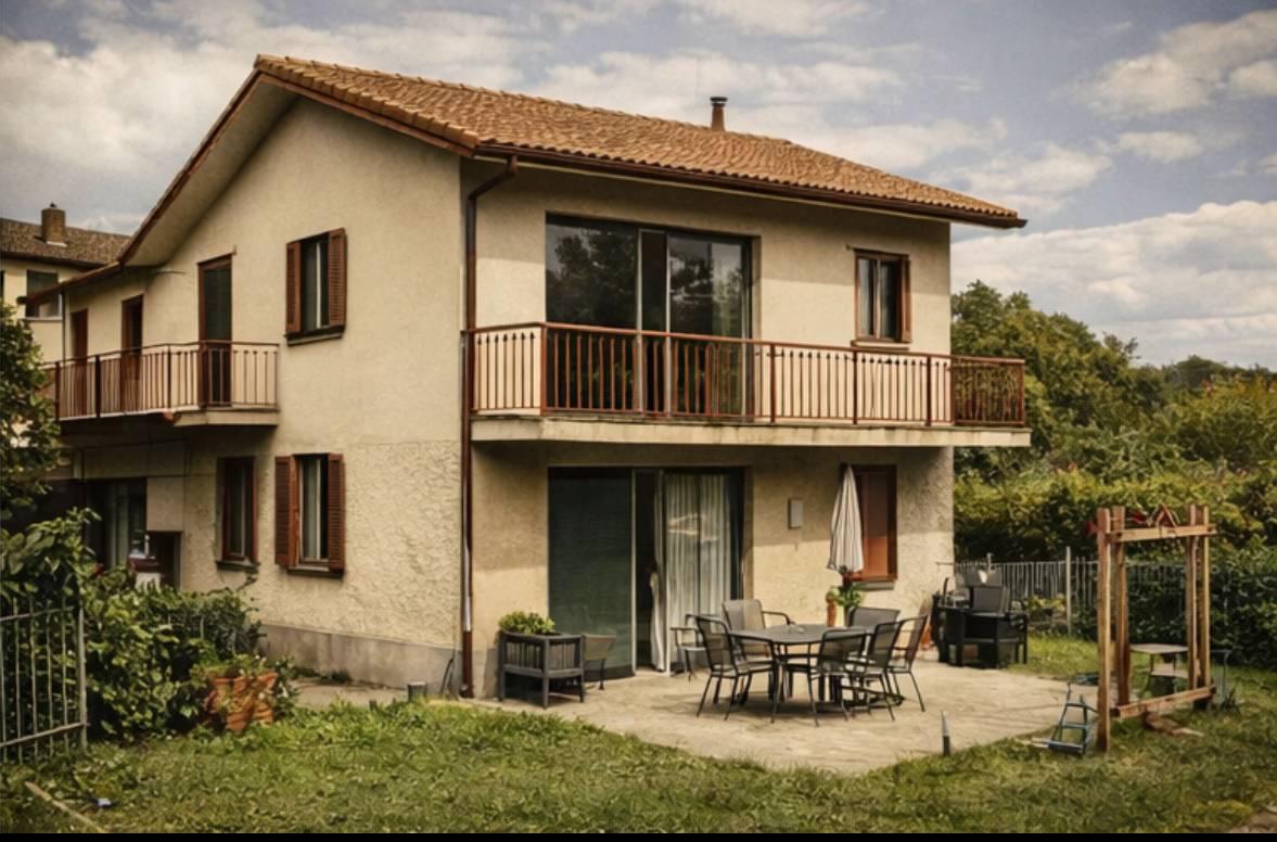 ITAL HOME Immobiliare propone una casa singola indipendente situata in una tranquilla posizione collinare, una soluzione ideale per chi desidera personalizzare la propria abitazione 