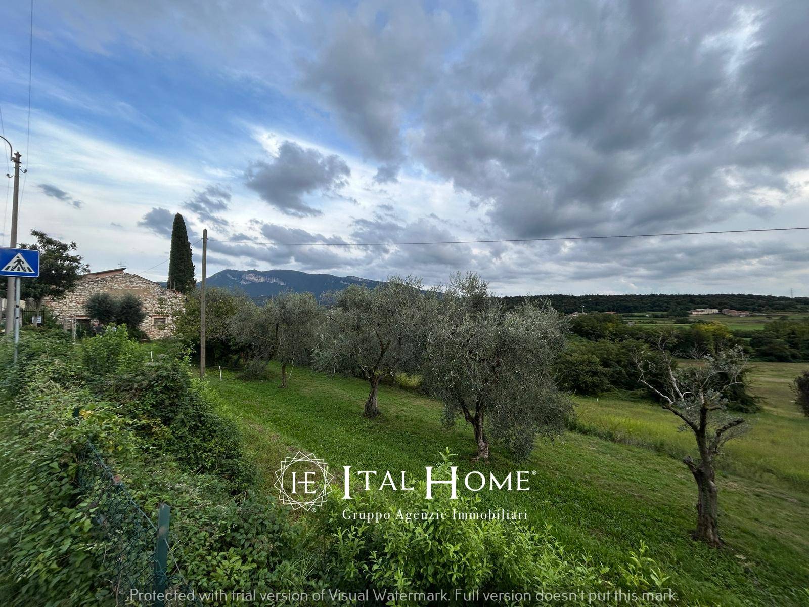 Terreno edificabile a Caprino Veronese