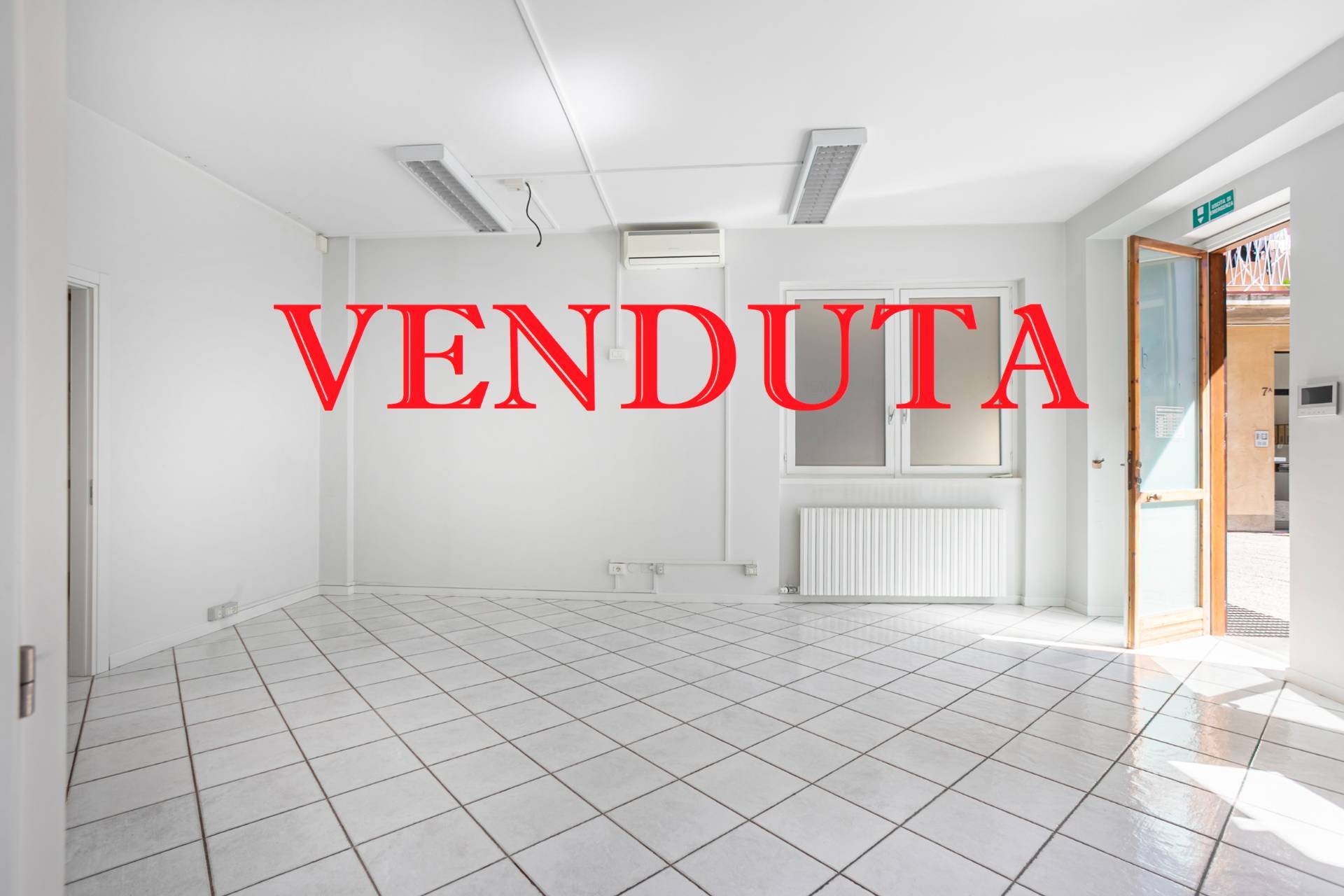Colognola: Ampio ufficio con autorimessa di proprietà. Ristrutturato e già libero.