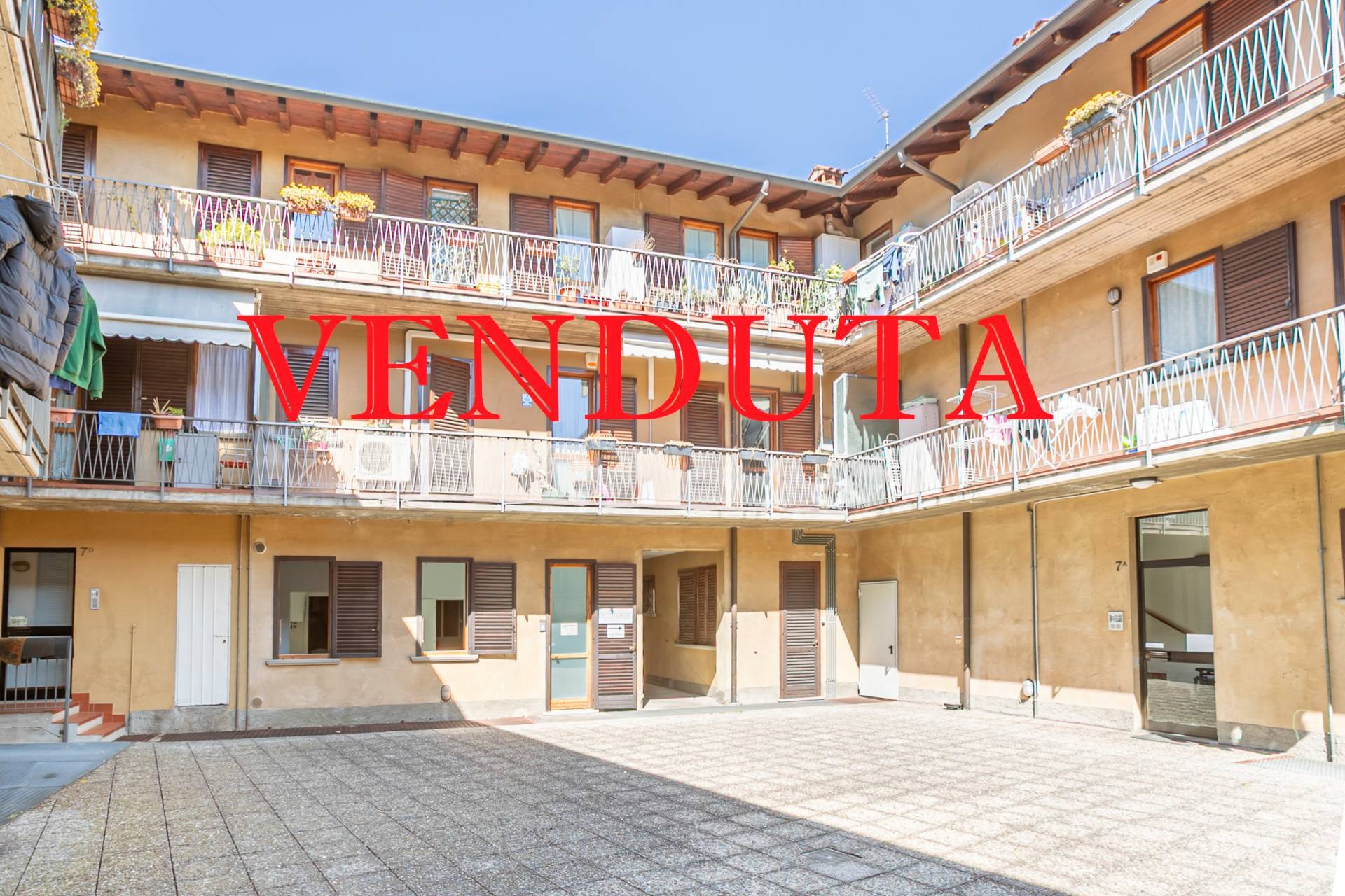 Quartiere Colognola: Trilocale Termoautonomo, In C.E. C, completo di autorimessa, a prezzo affare!