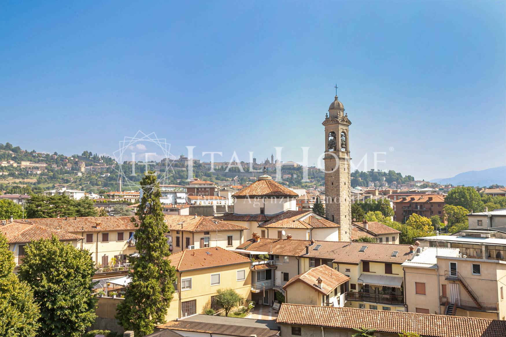 Loreto: Pentalocale al Piano 5' e Penultimo, Panoramico a Dir Poco, Già Parz. Ristrutturato