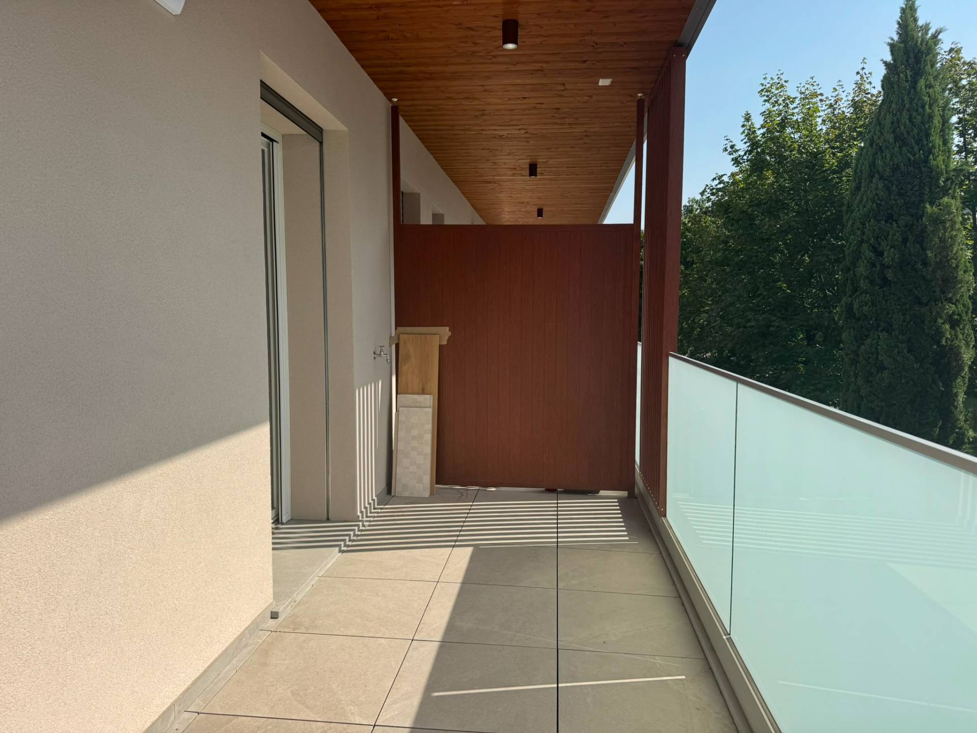 La meravigliosa "RESIDENZA PIATTI 12", in C.E. A4 - Grande Quadrilocale con Doppi Servizi Finestrati e 19mq di Terrazza