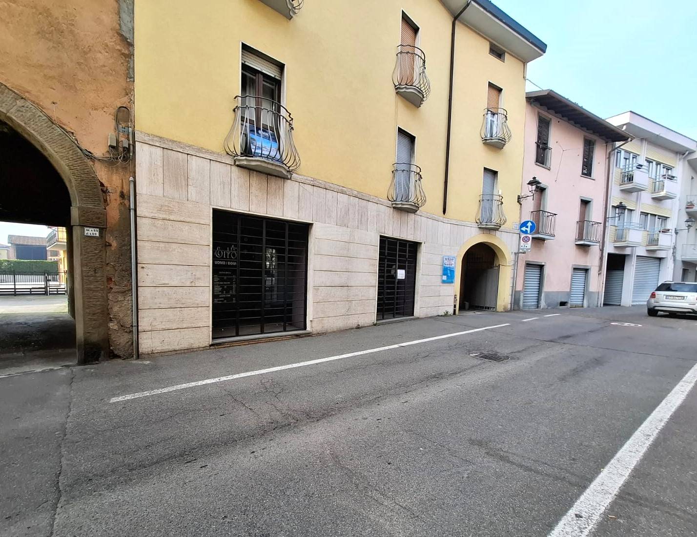 Locale commerciale a Osio Sotto