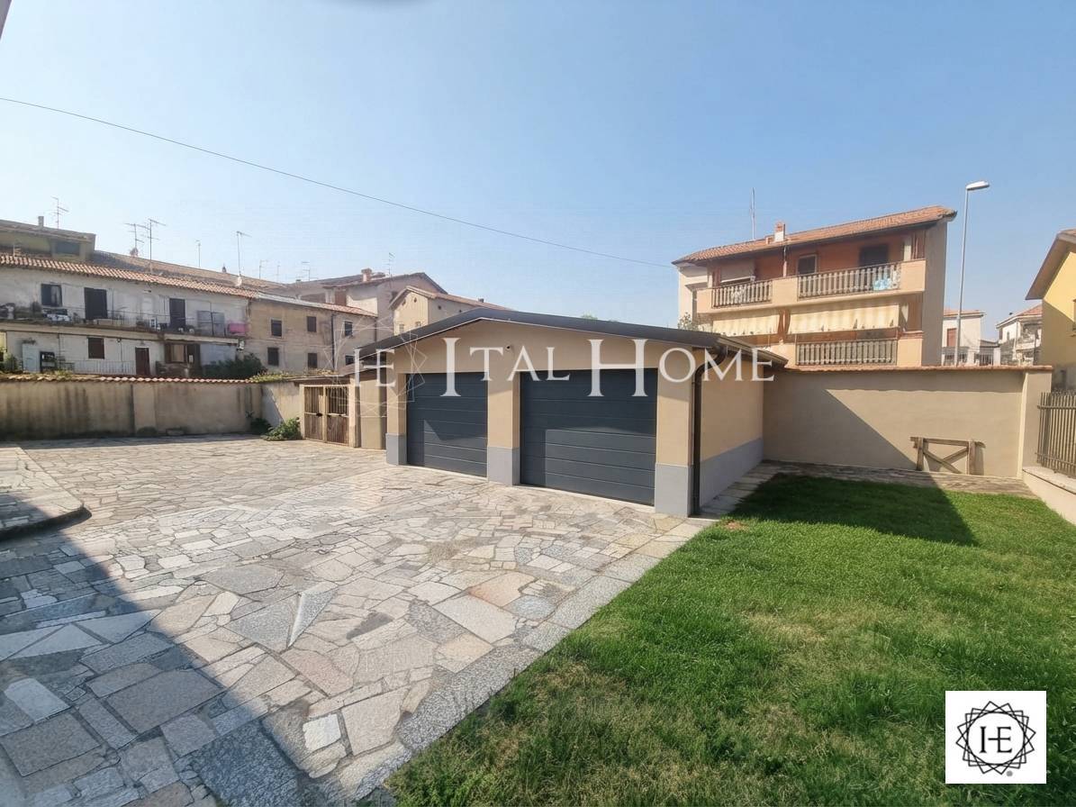 Appartamento In Vendita a Brembate
