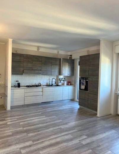 APPARTAMENTO RISTRUTTURATO E ARREDATO CON VISTA PANORAMICA