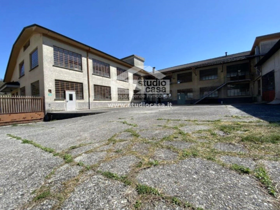 Capannone a Berbenno