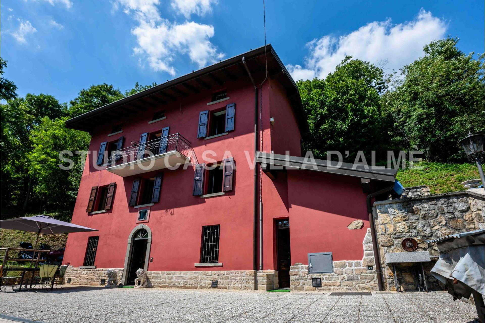 Casa singola a Ubiale Clanezzo
