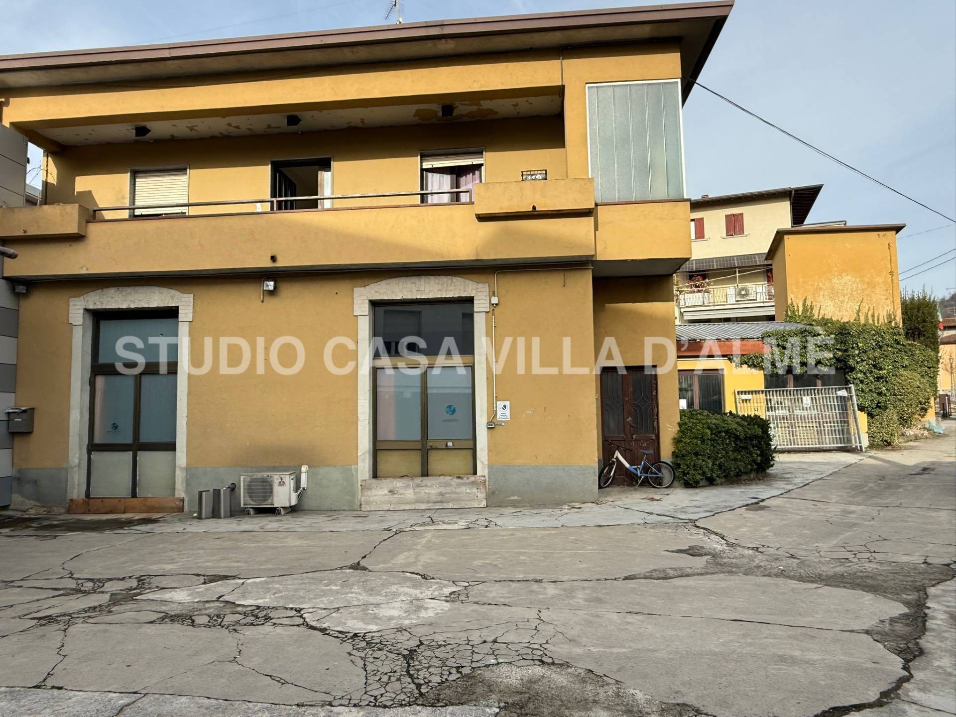 Deposito a Villa d'Almè