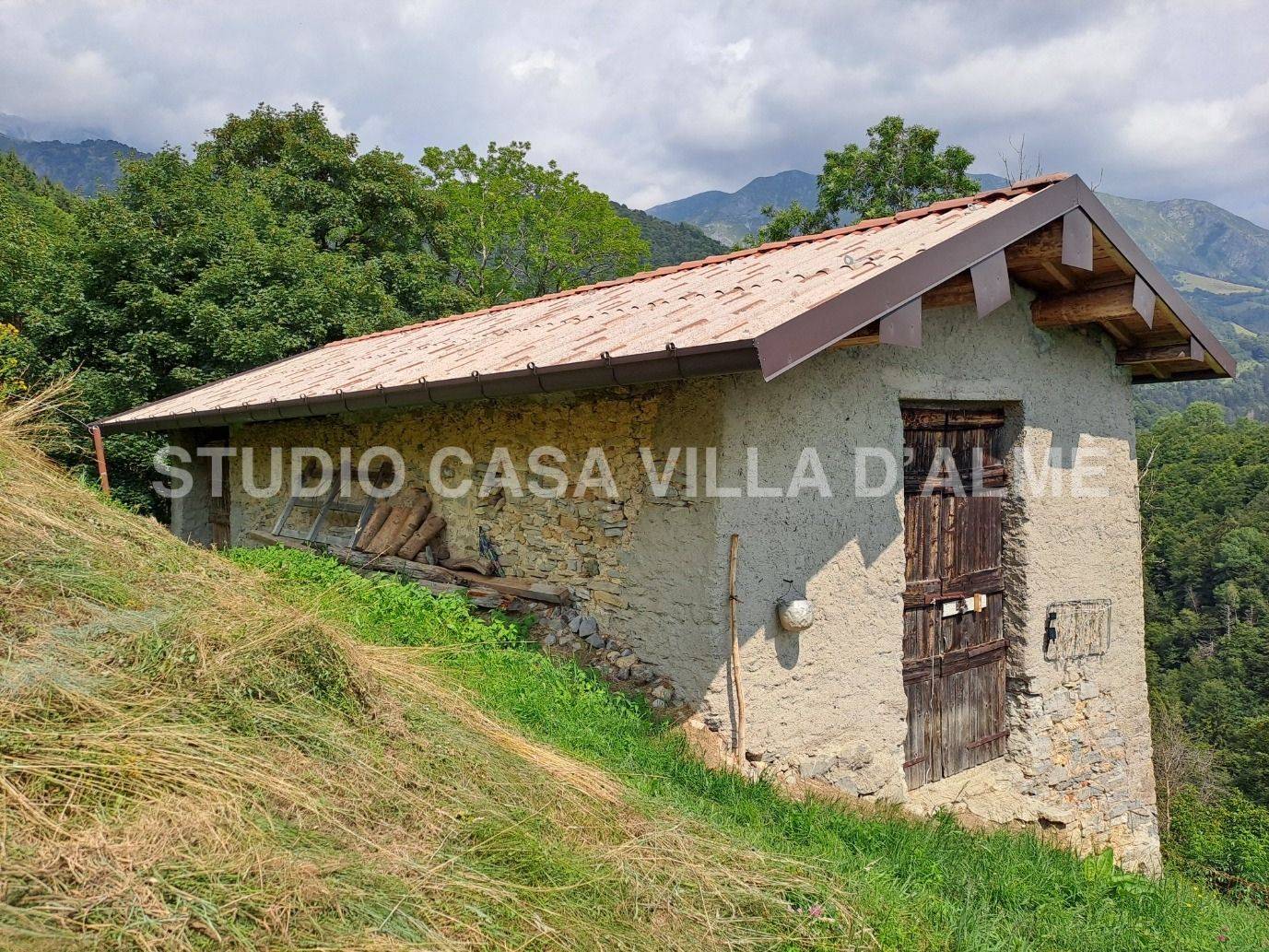 Rustico In Vendita a Oltre il Colle