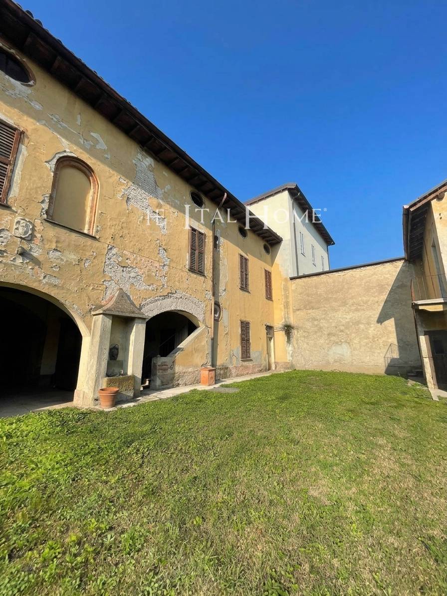 Rustico In Vendita a Rivolta d'Adda
